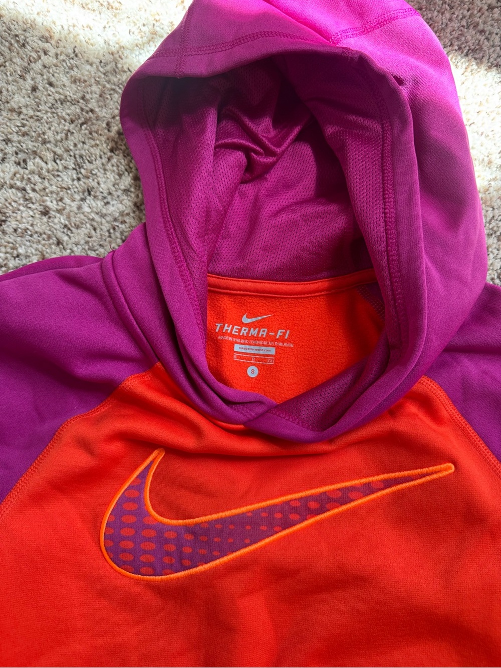 3 for 1: nike and under armour sweatshirt bundle, size S/M - Picture 7 of 8
